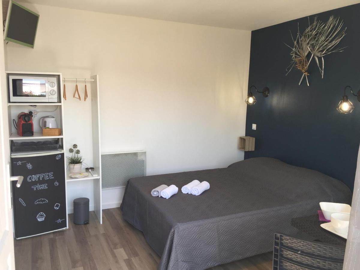 Les Palmiers Apartment Chimilin Екстериор снимка