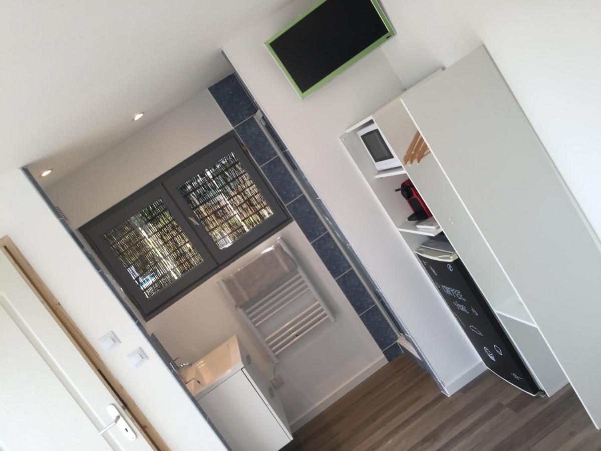 Les Palmiers Apartment Chimilin Екстериор снимка